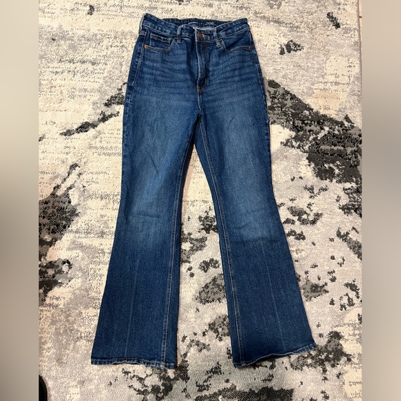 Old Navy Higher High Rise Flare Jeans - Picture 1 of 3
